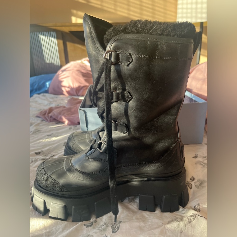 Almost brand new winter Prada monolith boots!